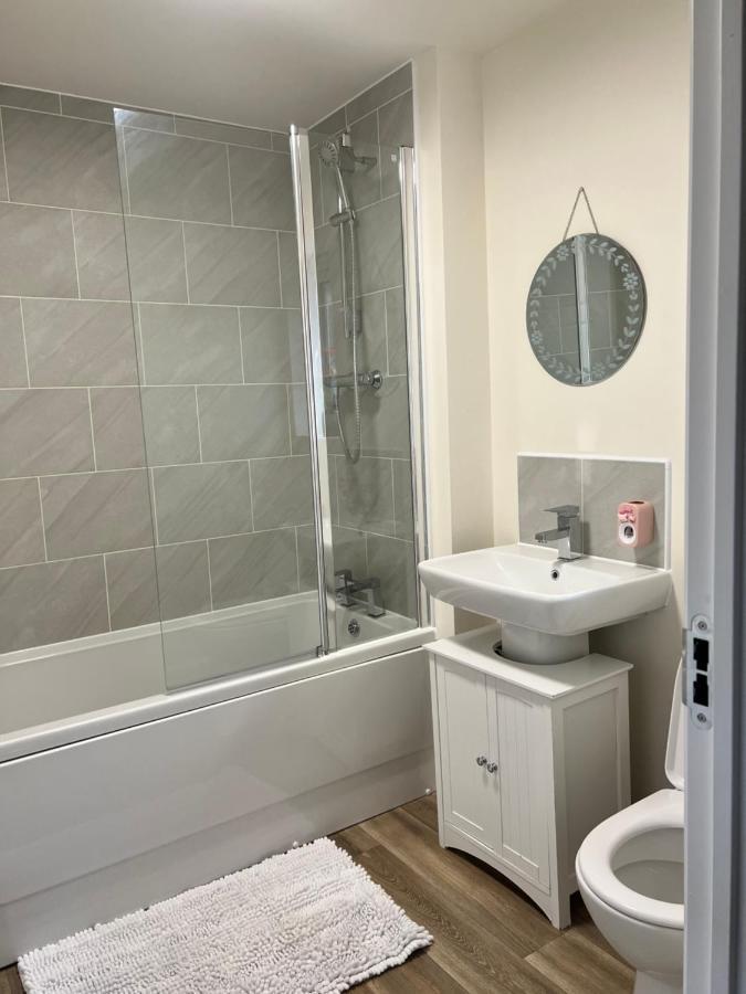 Cosy Double Room With Private Bathroom Homestay Caldecote Εξωτερικό φωτογραφία